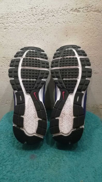 Sneakersy NIKE REVOLUTION 2 GS r.36,5 stan bardzo dobry