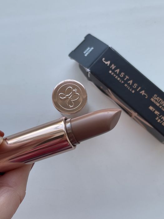 Помада Anastasia Beverly Hills Satin Lipstick, цвет Rose Brown