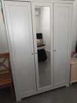 Roupeiro IKEA como novo