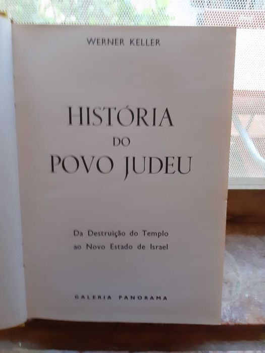 Werner Keller, H. Thomas, F Namora, Aron Ralston, A. Paulo, S Hessel