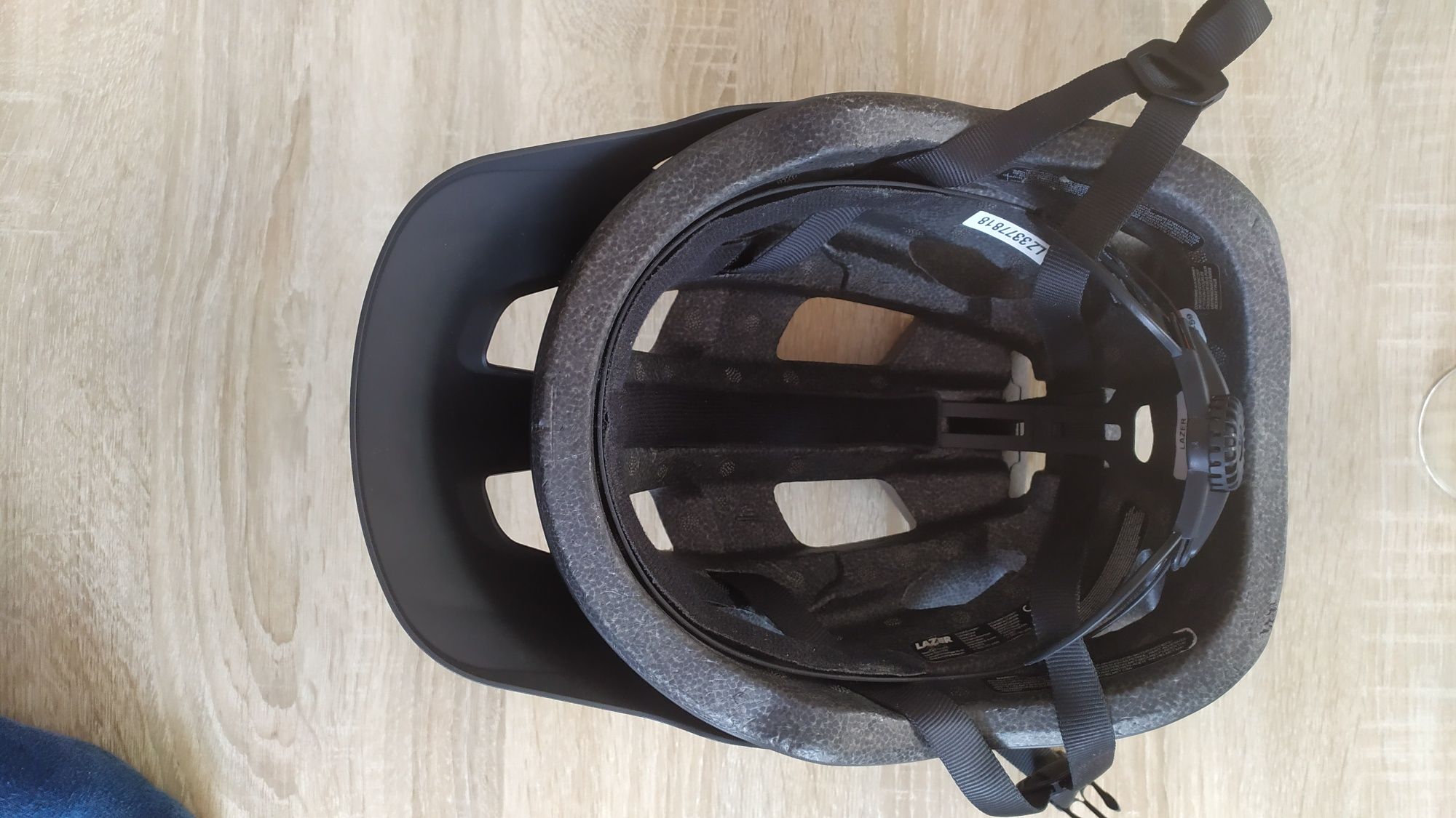 Kask rowerowy Lazer Chiru czarny M 55-59 cm