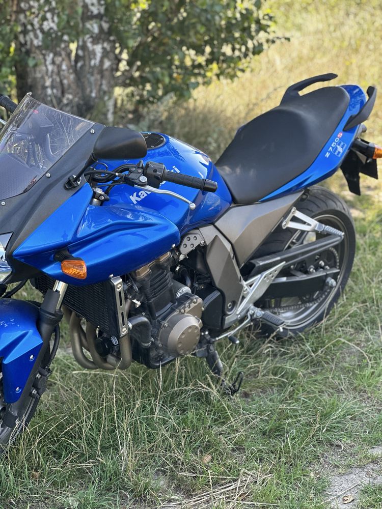 Kawaaki z750s 2006 року