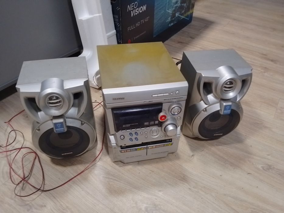 Музичний центр Samsung MAX ZB-450(2*35W)