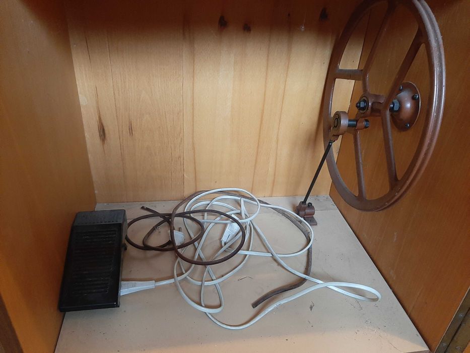 Maszyna z szafką na części PREDOM ŁUCZNIK