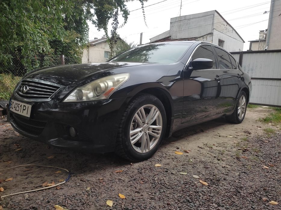Продам Infiniti g 25