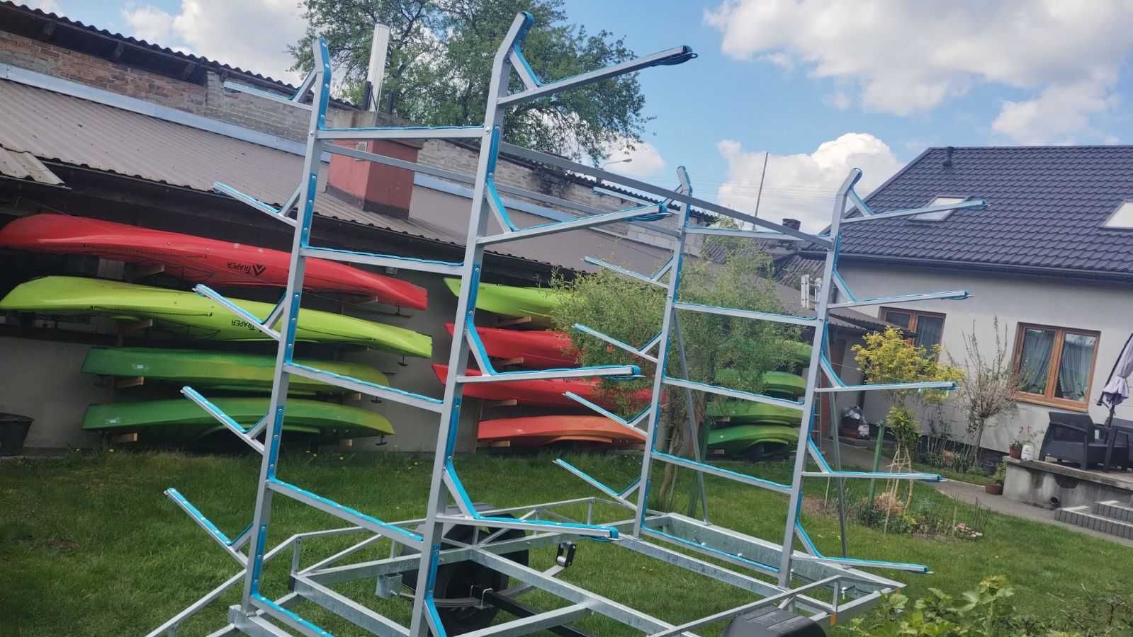 Przyczepa na kajaki na resorze