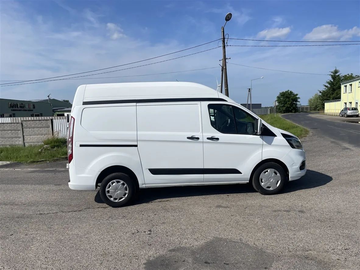Ford CUSTOM  FORD TRANSIT CUSTOM L1H2 2.0 ecoblue NAVI klima lift 2020 rok