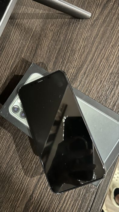 Продам Айфон 11 Про Мах , iphone 11 Pro Max