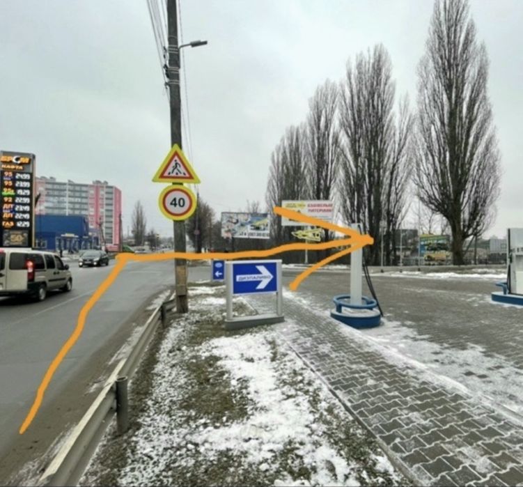 Шини майже нові 10 R17.5 Continental , резина склад база