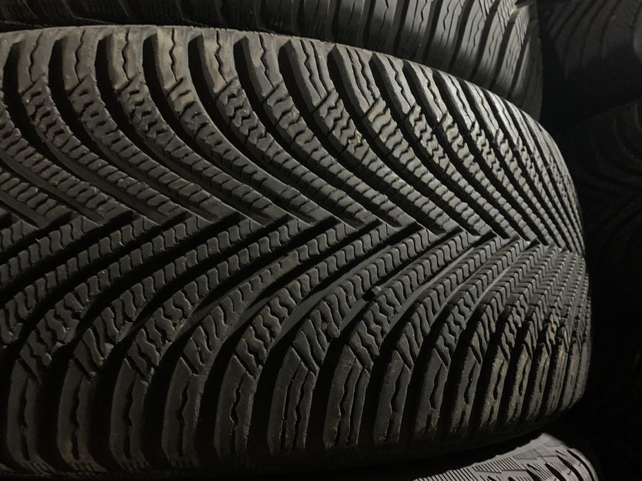 Шини б/у зима 215/60-R16 Michelin Alpin 5
