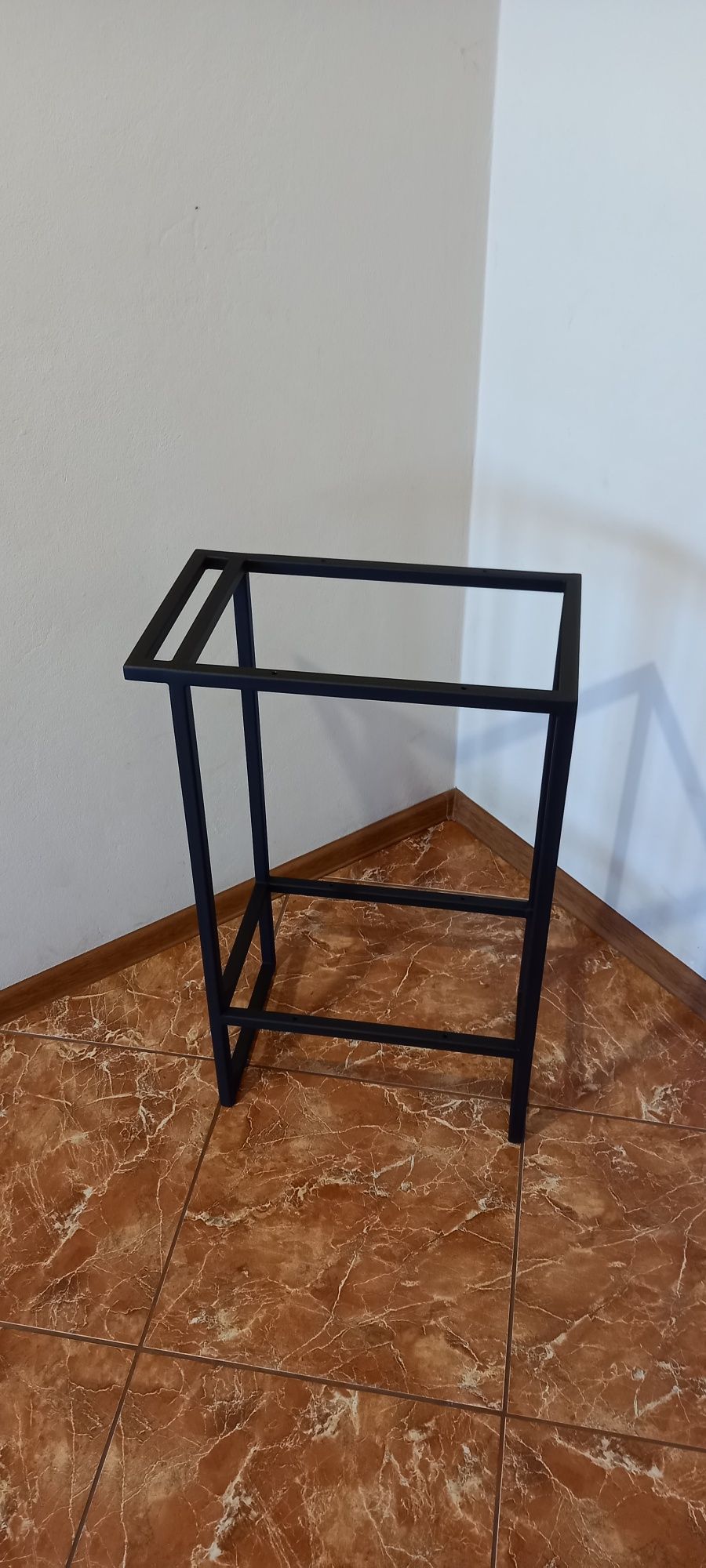 Konsola pod umywalkę