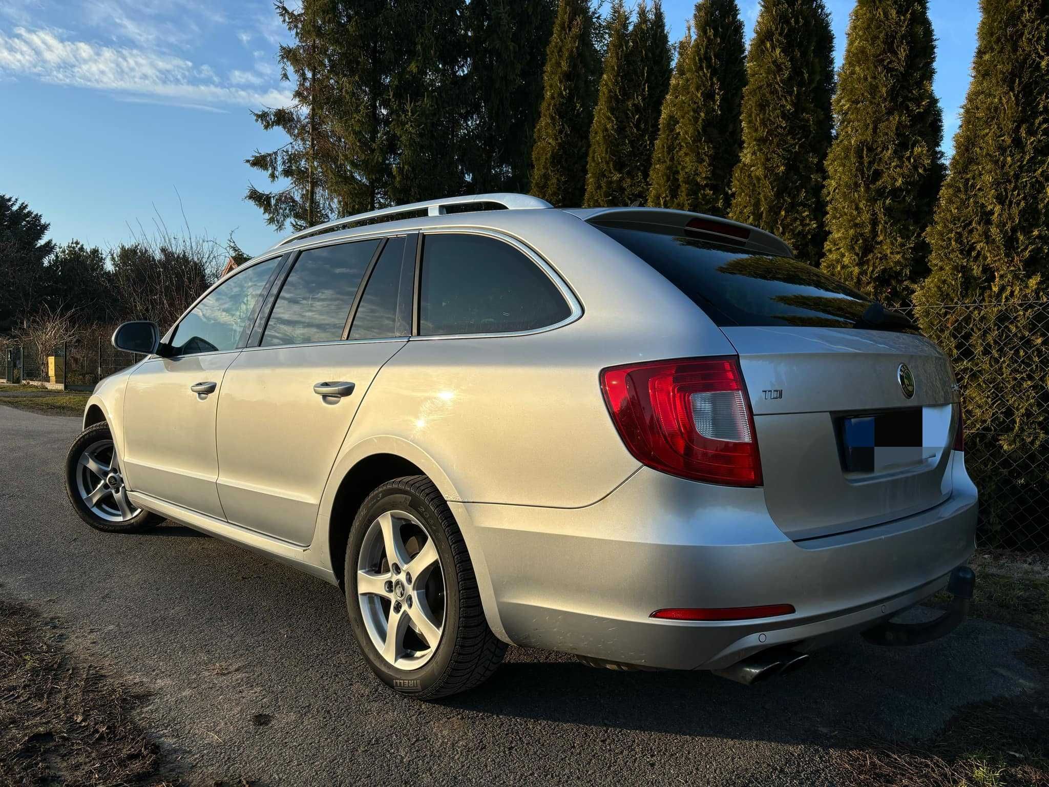 Skoda Superb 2011