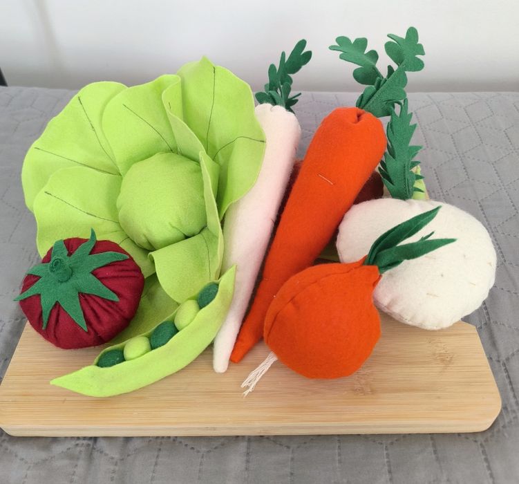 Warzywa i owoce z filcu