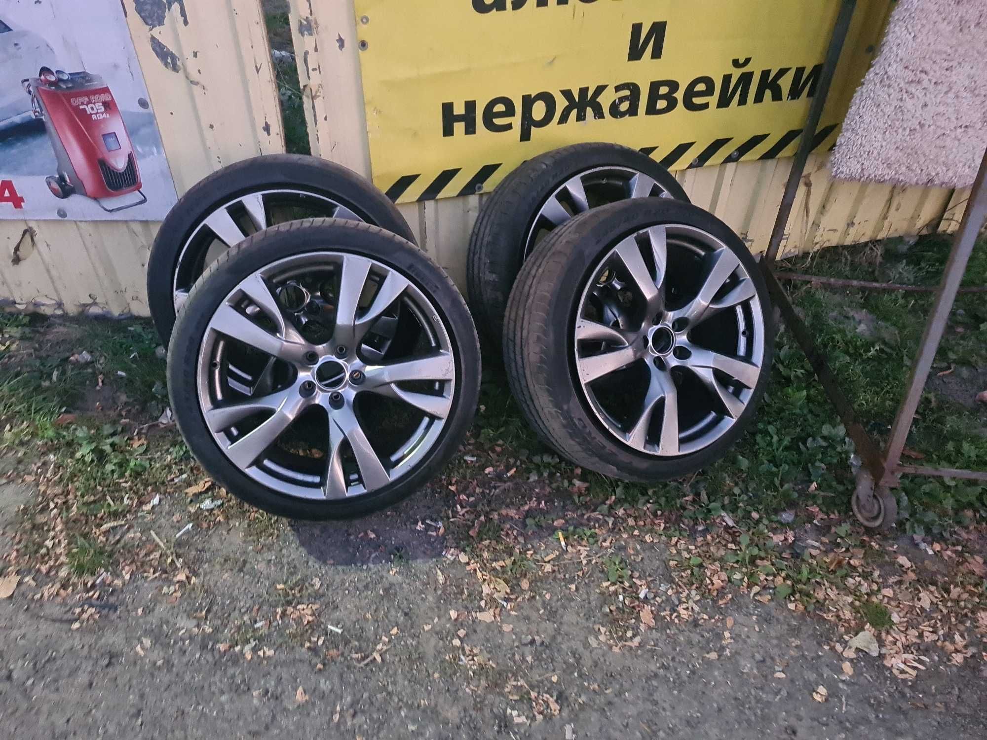 продам диски с резиной Infiniti R20 5 114.3