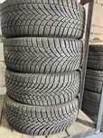 Шини зима 16 215/60 Bridgestone Bridgestone Bllizak LM005