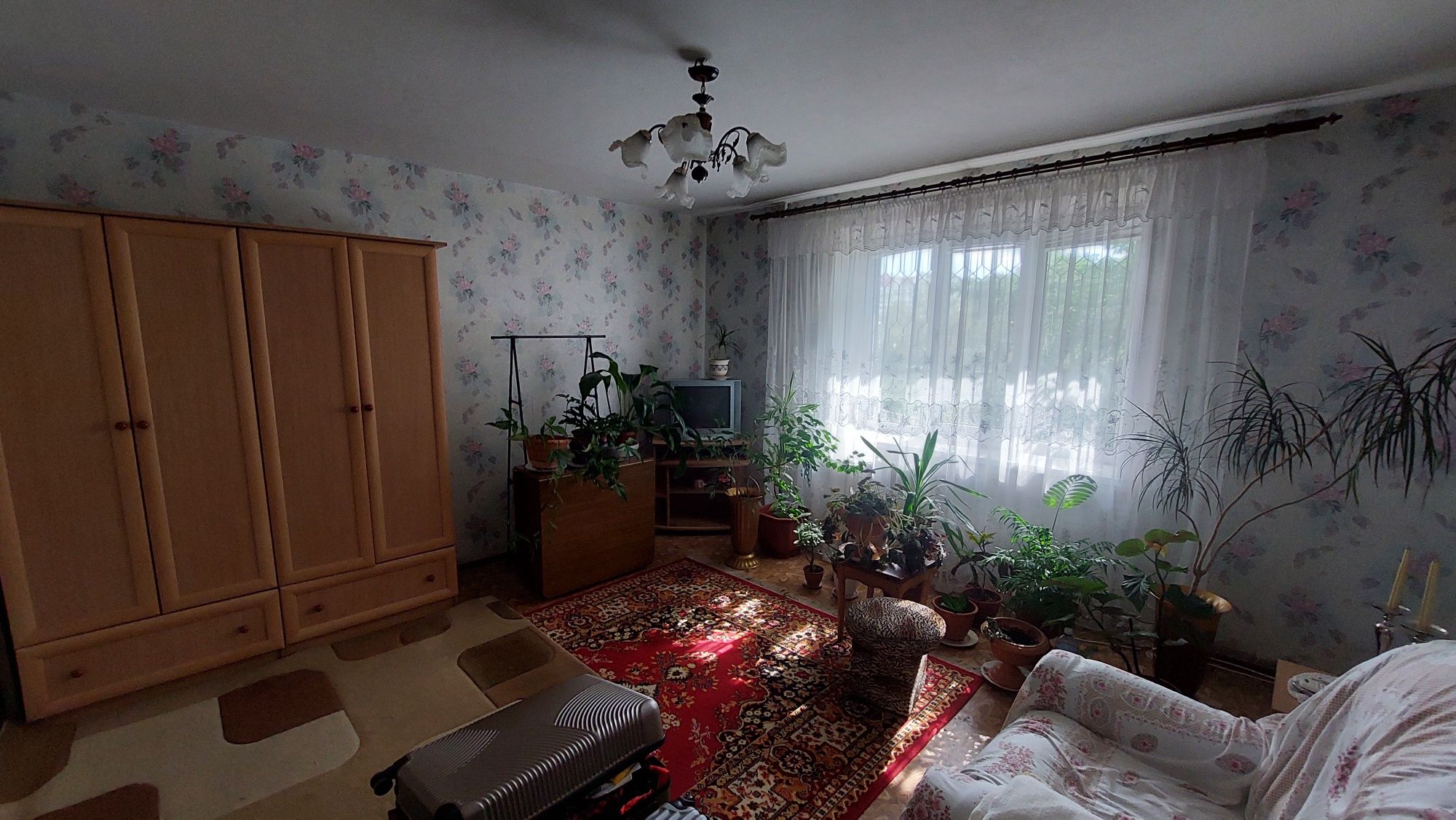 Продам 3к квартиру  улХимиков14 кирпичный дом