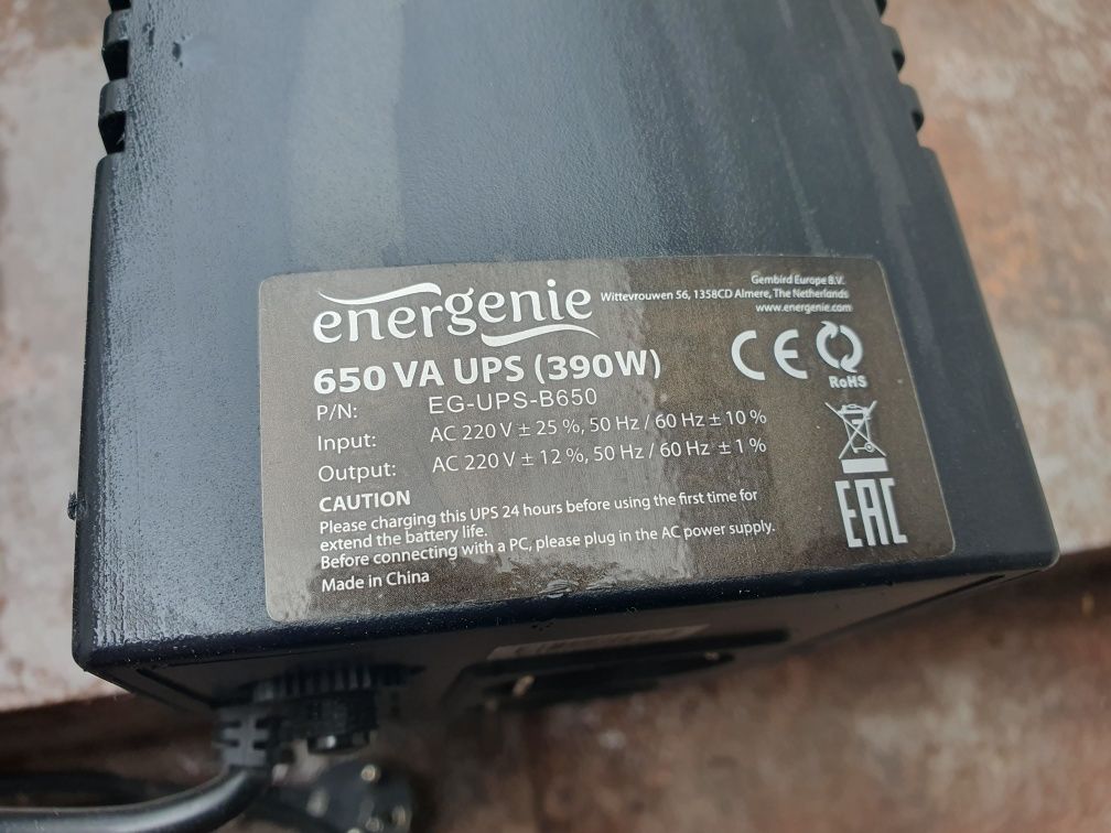 Ups awaryjne zasilacze komputerowe
