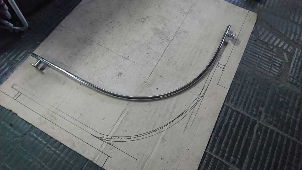 Карниз для ванной