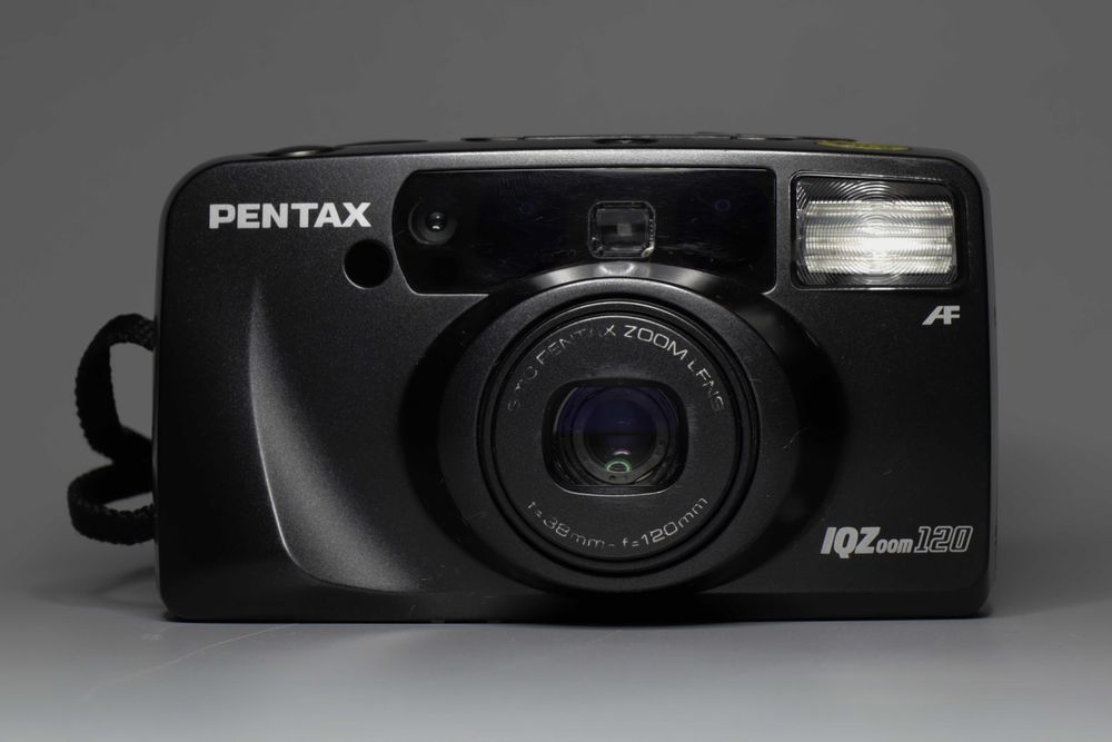 Плівкова компактна камера Pentax IQZoom 120 протестована плівкою