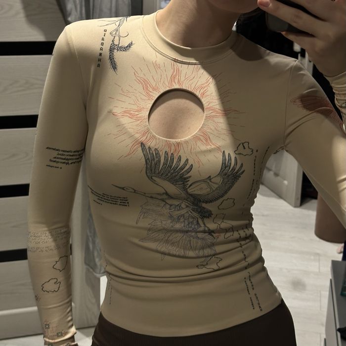 Лонг Gepur з імітацією тату