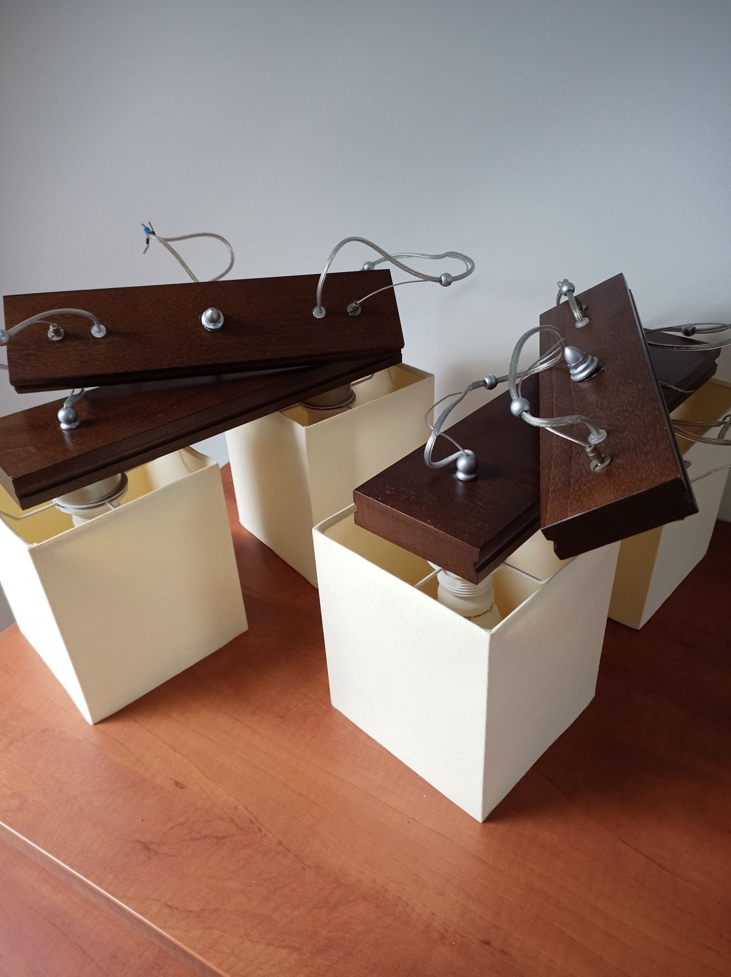 LAMPA z dwoma kloszami 2 szt