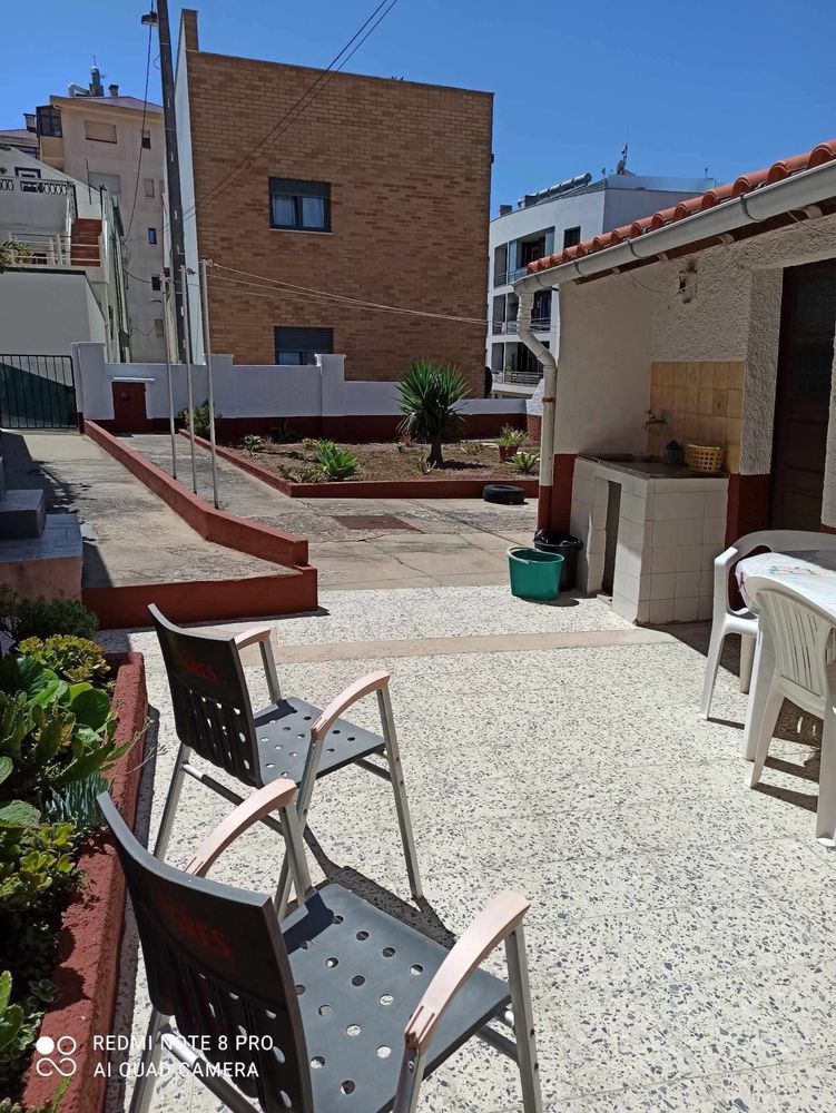Aluga se Moradia R/C para Férias