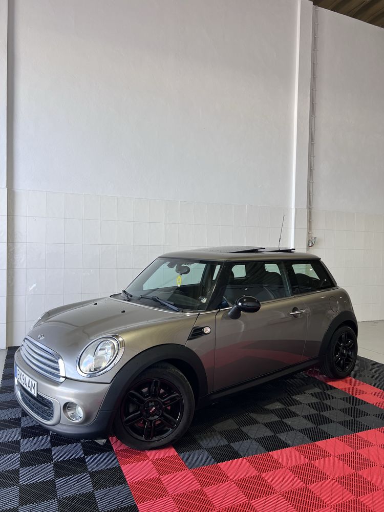 Mini Cooper D 1.6 2012