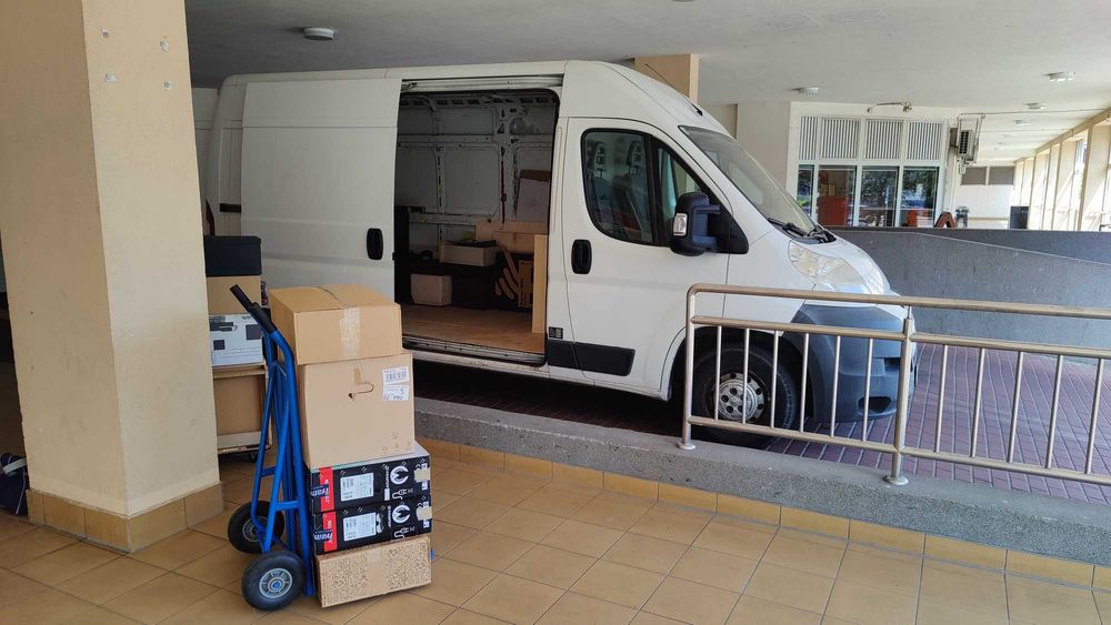 Przeprowadzki • TRANSPORT • Usługi busem – szybko i solidnie