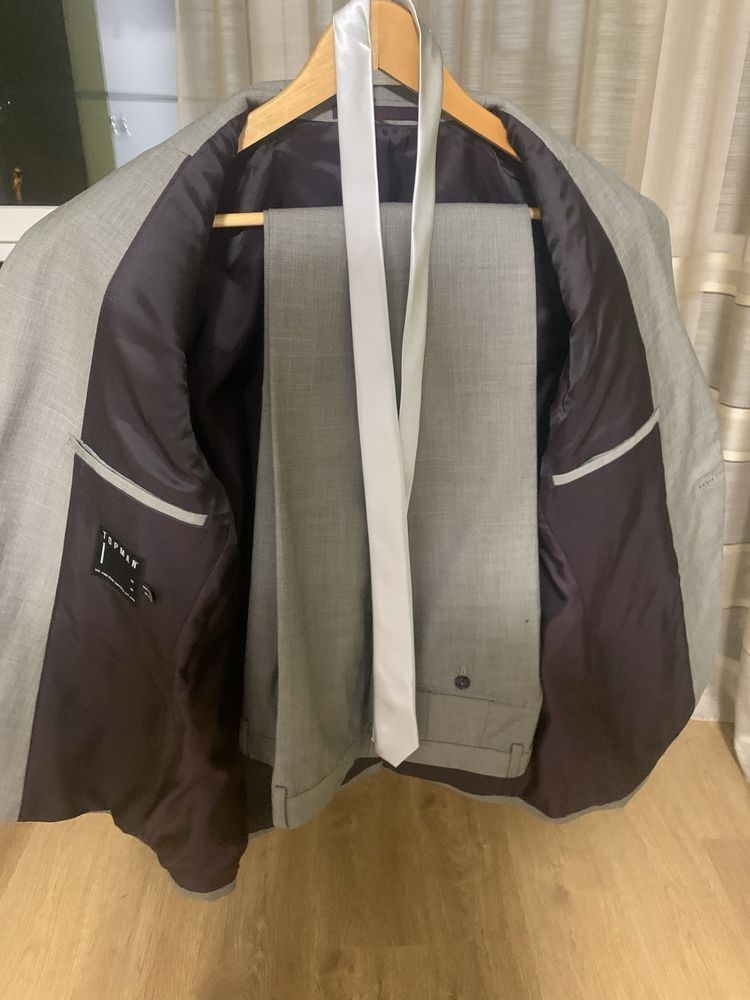 Чоловічий костюм Topman