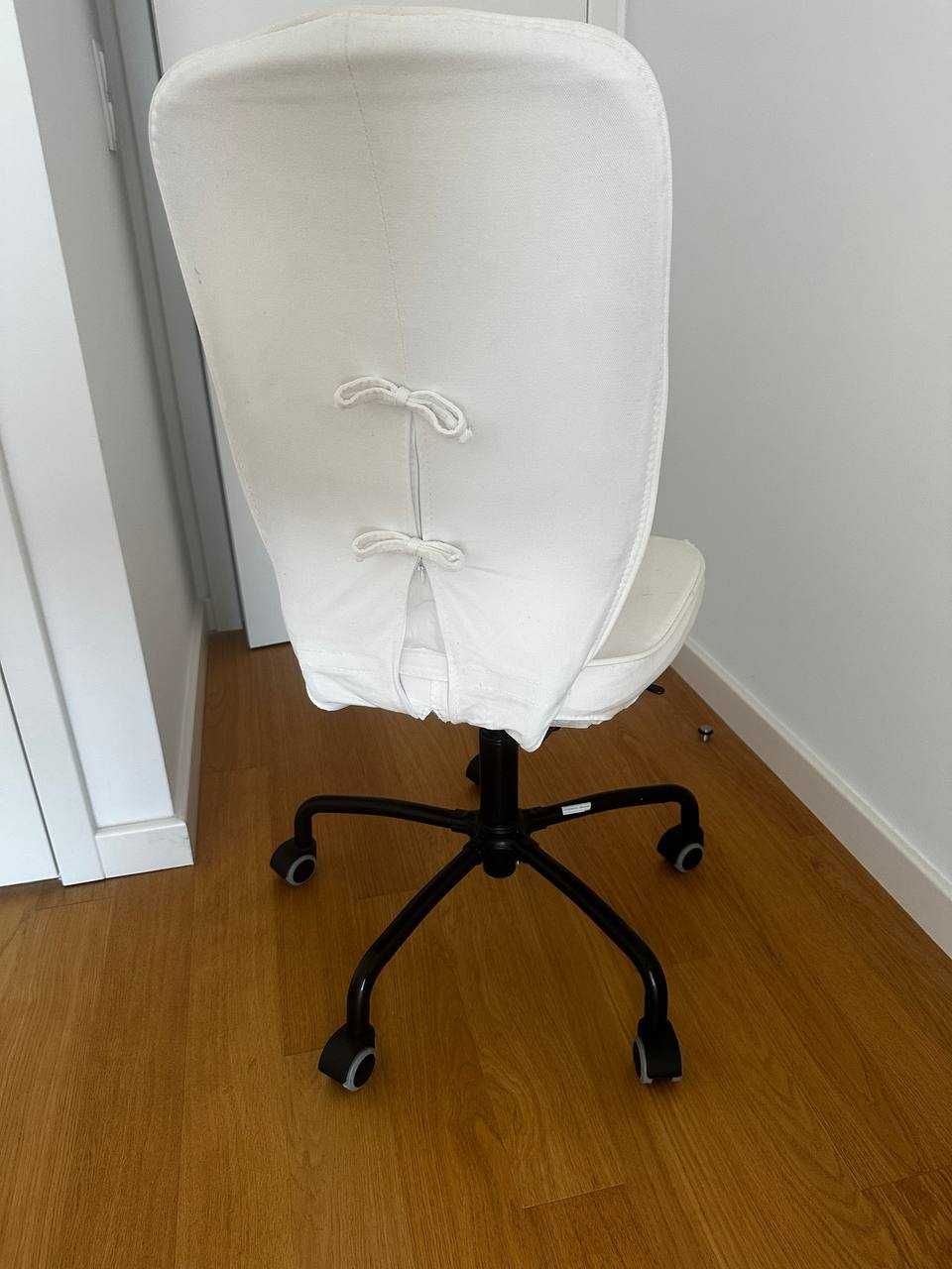 Cadeira de escritório de rodas, branca