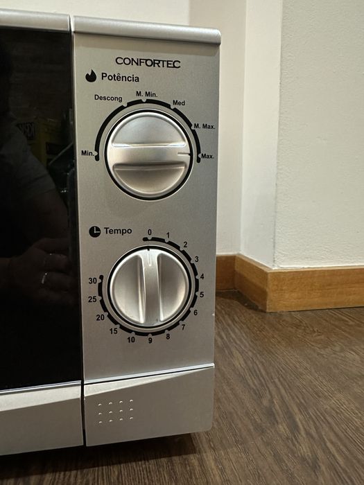 Microondas Confortec 20 L