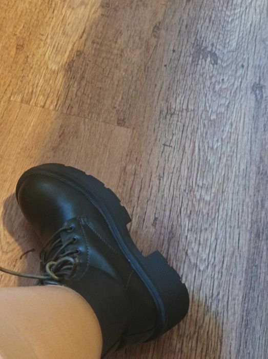 Botki damskie, trapery w kolorze khaki.