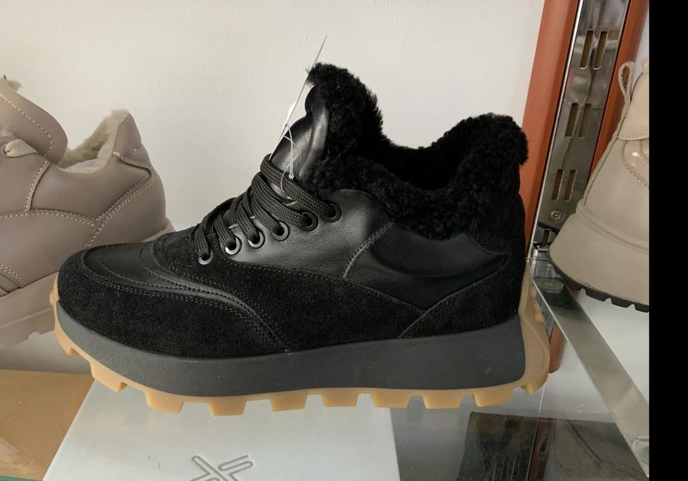 ботинки  женские  низкий каблук  зимние осенние Украина кожа замш