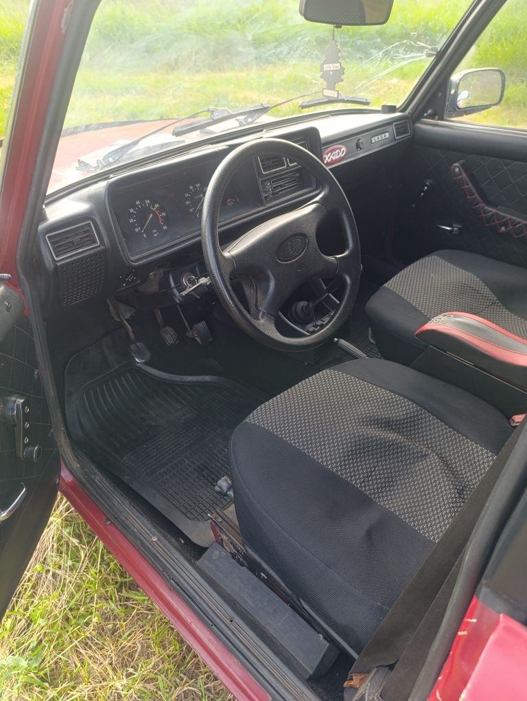 Автомобіль Ваз 2107