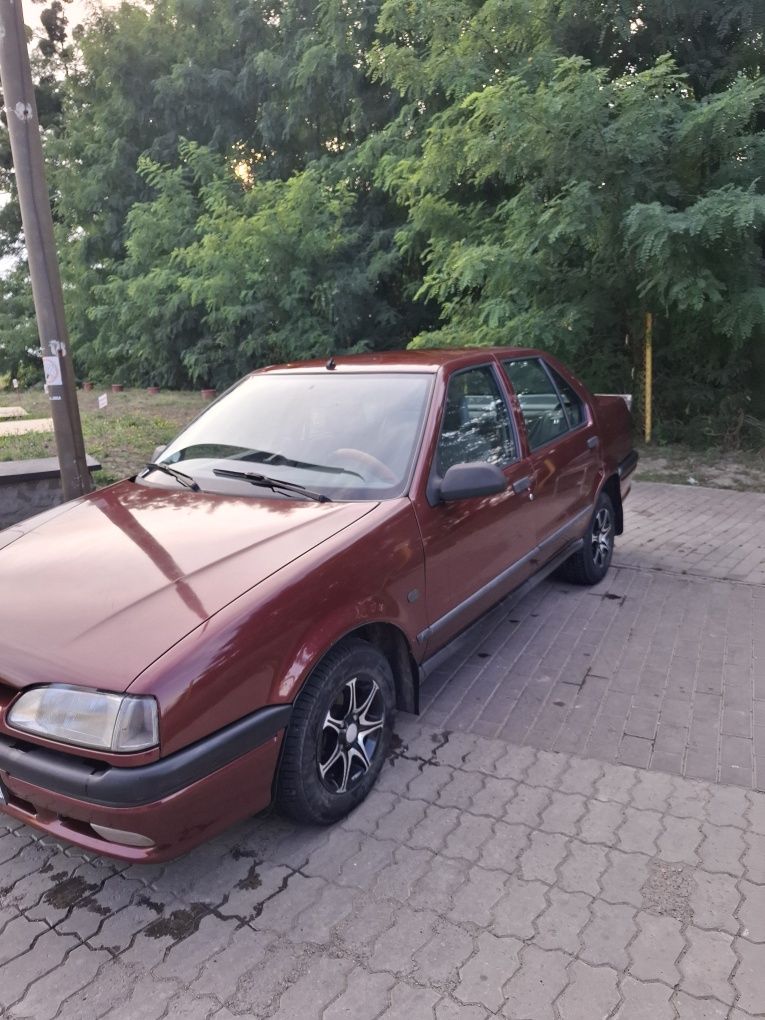 Renault 19 седан
