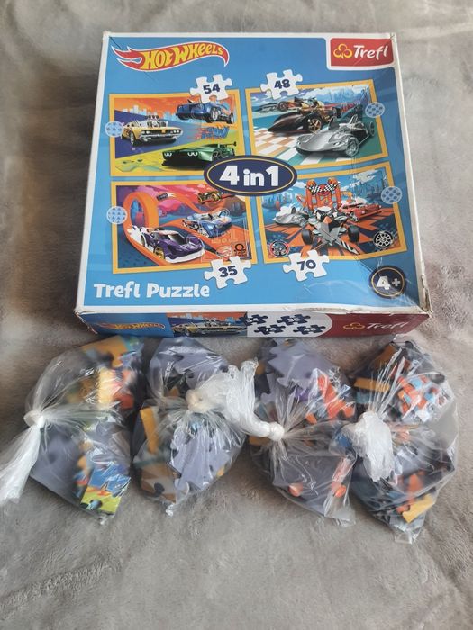 Puzzle Trefl 4w1 z Pojazdami Hot Wheels.
