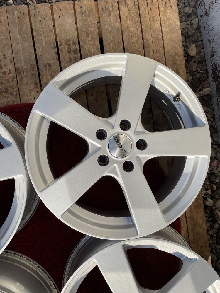 Dezent Volkswagen Tiguan Touran passat jetta R17 5x112