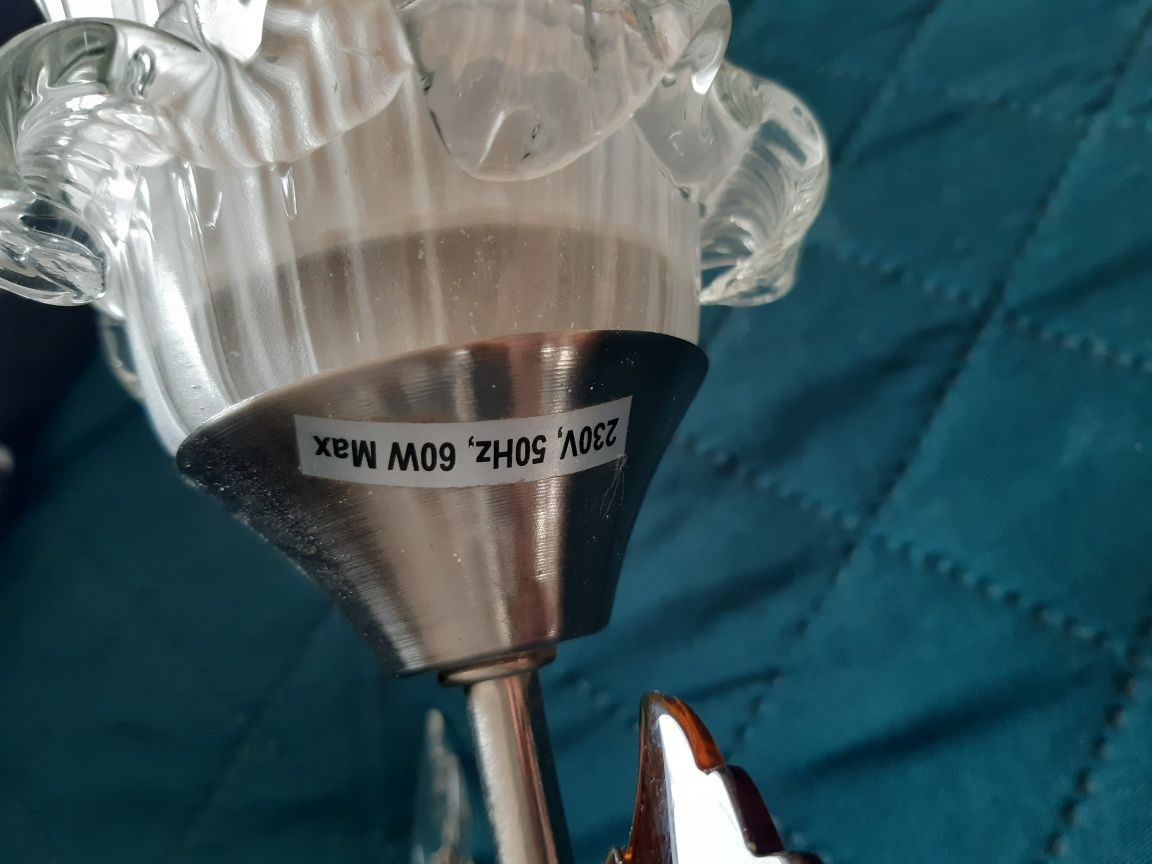 Lampa z 3 kloszami w kształcie kwiatów boho