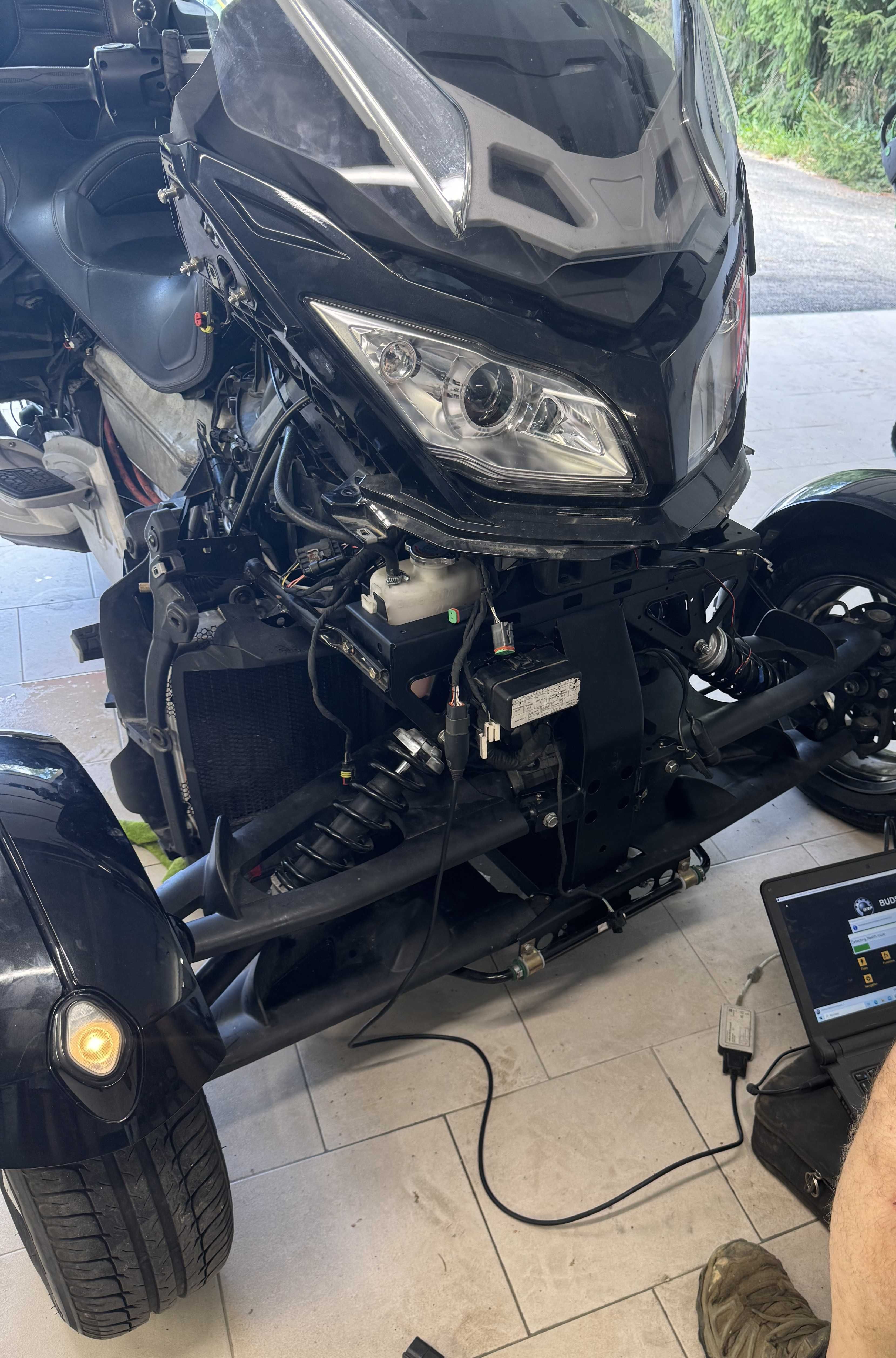 Prostowanie Ramy - Naprawa - Can-Am Spyder, Ryker, Polaris Slingshot