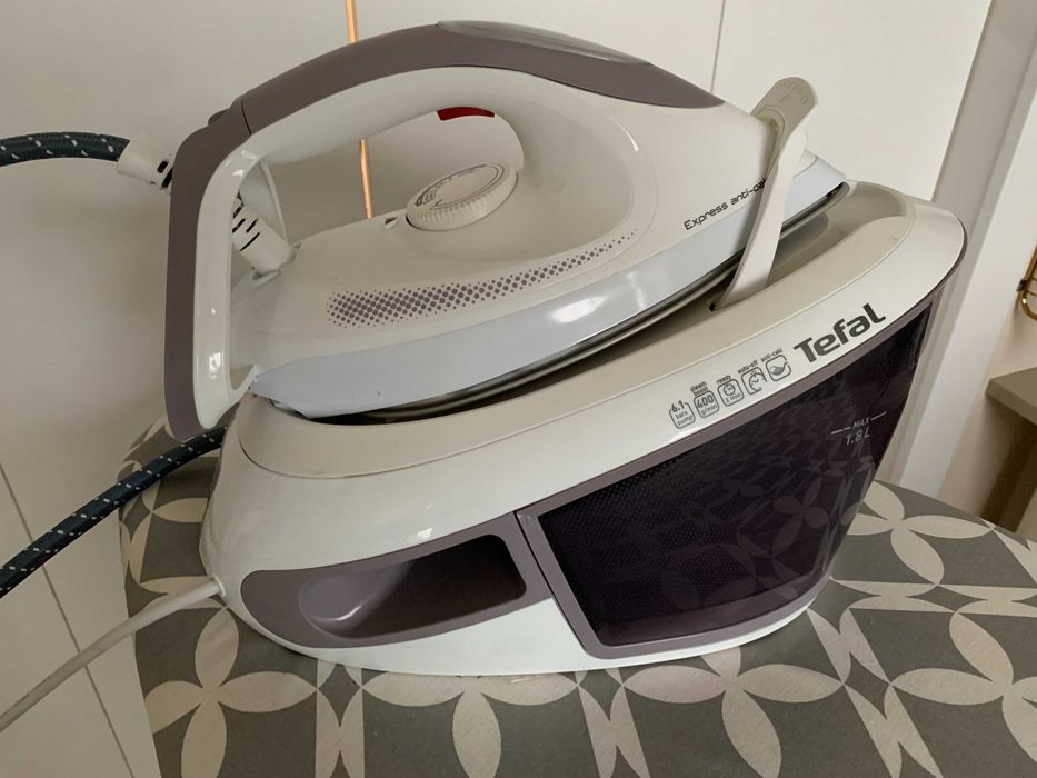 Stacja parowa Tefal SV8011