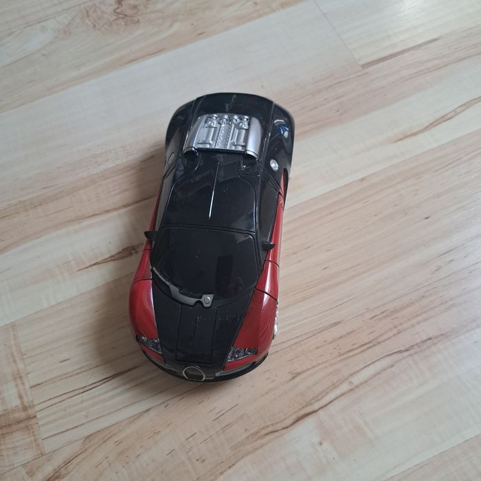 Samochód zmieniający się w robota