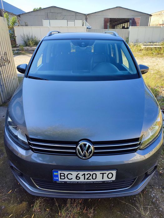 Volkswagen Touran Cross