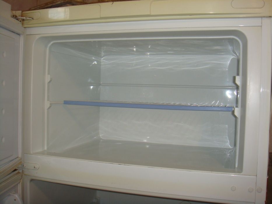 Indesit холодильник