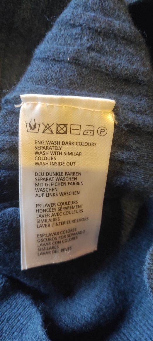 Wełniany sweter Gant. Rozmiar L/XL