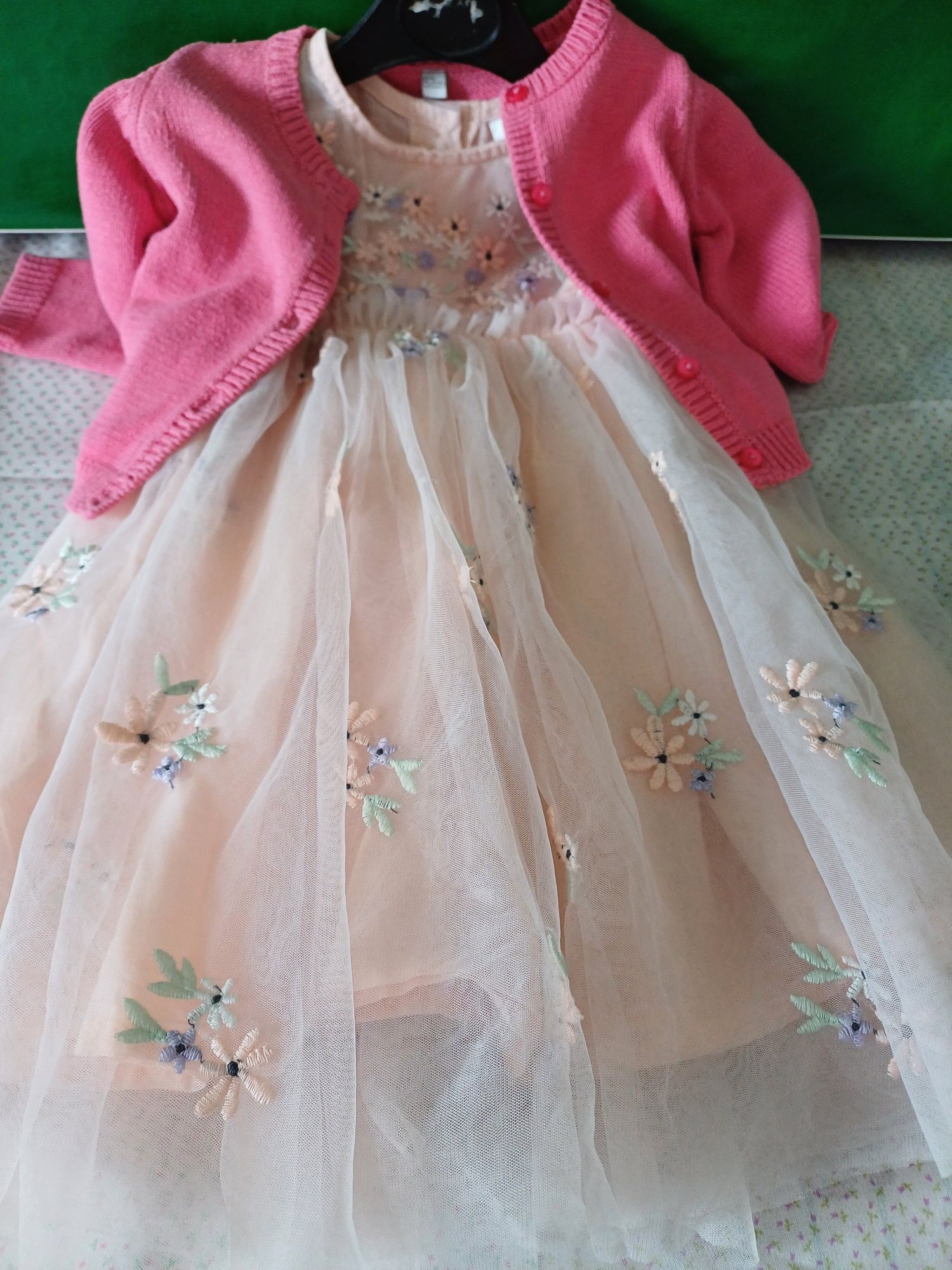 Vestido batizado, cerimónia. 10 euros.