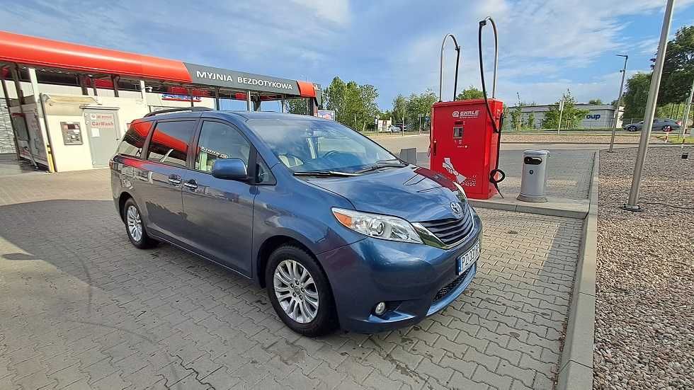 Toyota Sienna 2017