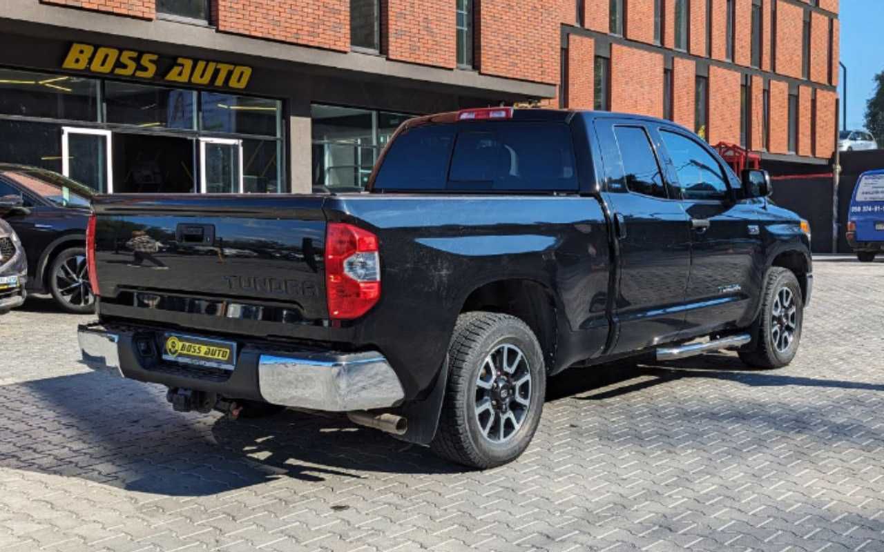 Toyota Tundra 2015