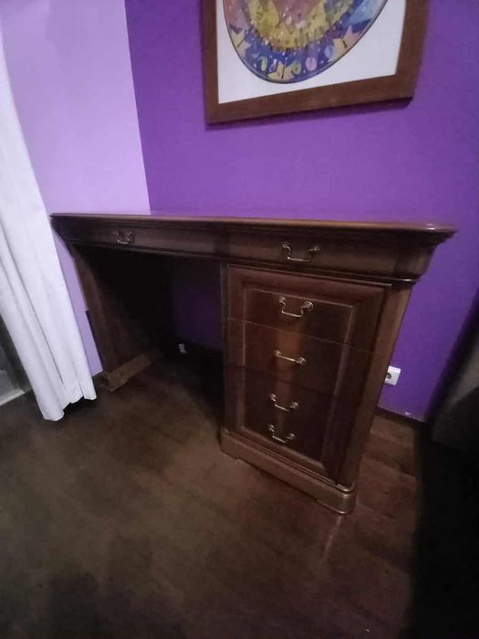 Secretaria em madeira