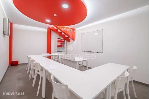 Escritório com 2 pisos no centro do Funchal