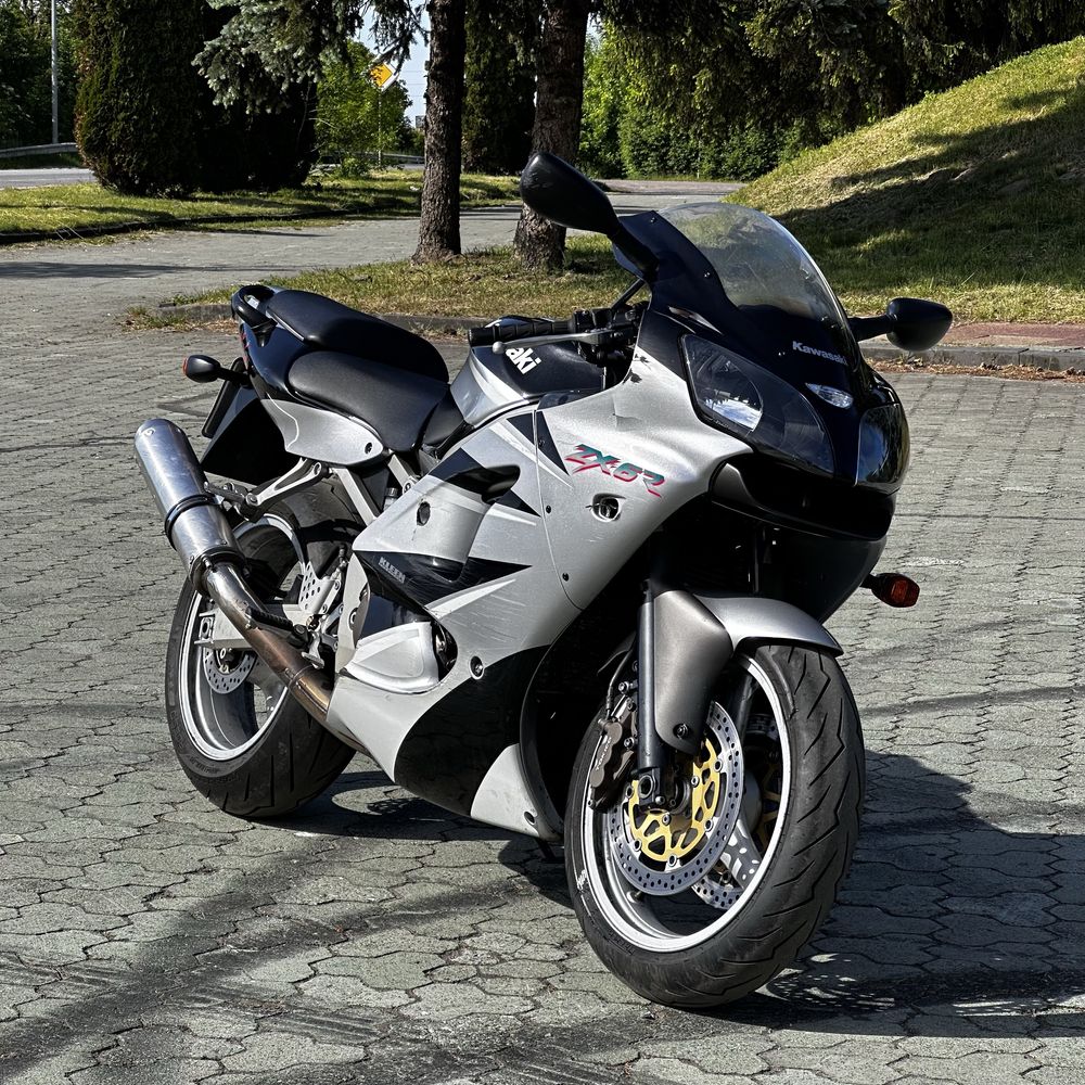 Мотоцикл zx6r